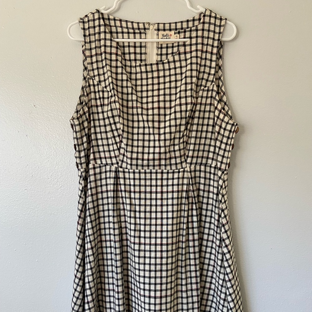 Black and white dress